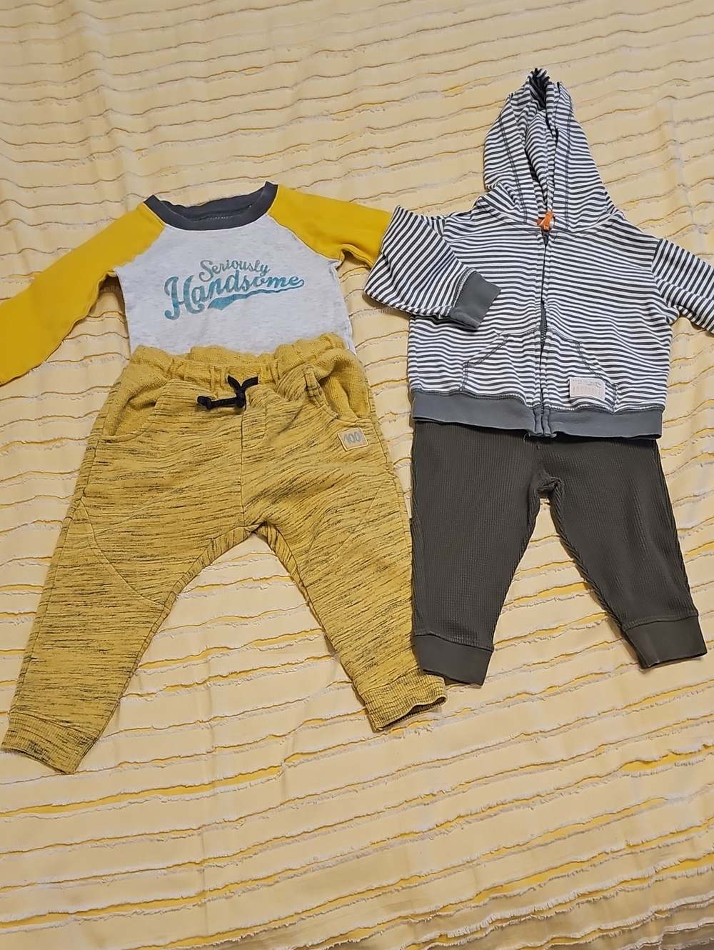 Infants Tops And Bottoms - Mustard And Green Colors Different Sizes. Adoreable